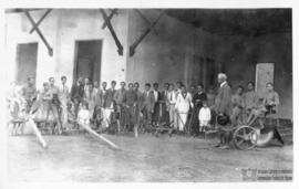 Peter Henry Rolfs palestrando para visitantes