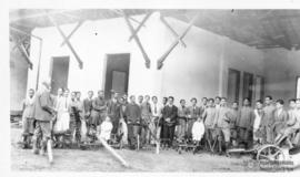 Peter Henry Rolfs palestrando para visitantes